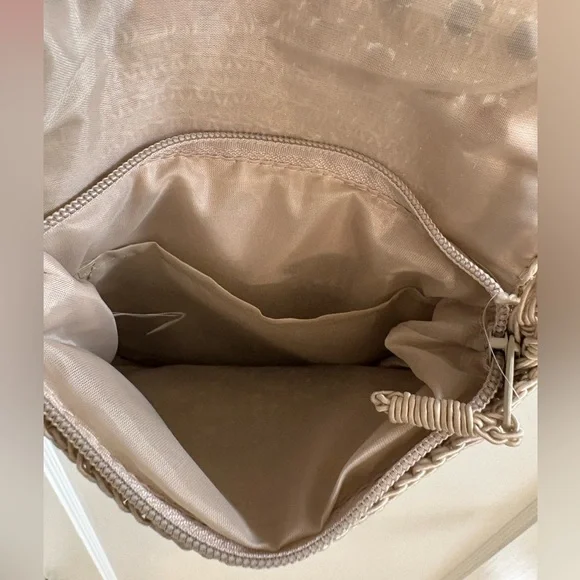 Beige Crochet Crossbody Purse - Picture 4 of 6